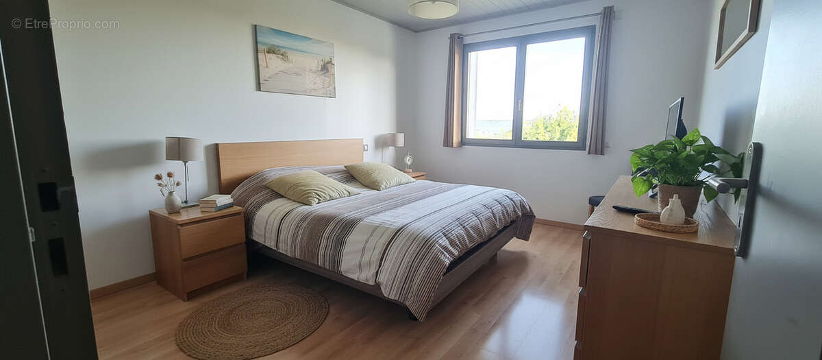 Maison à MORESTEL