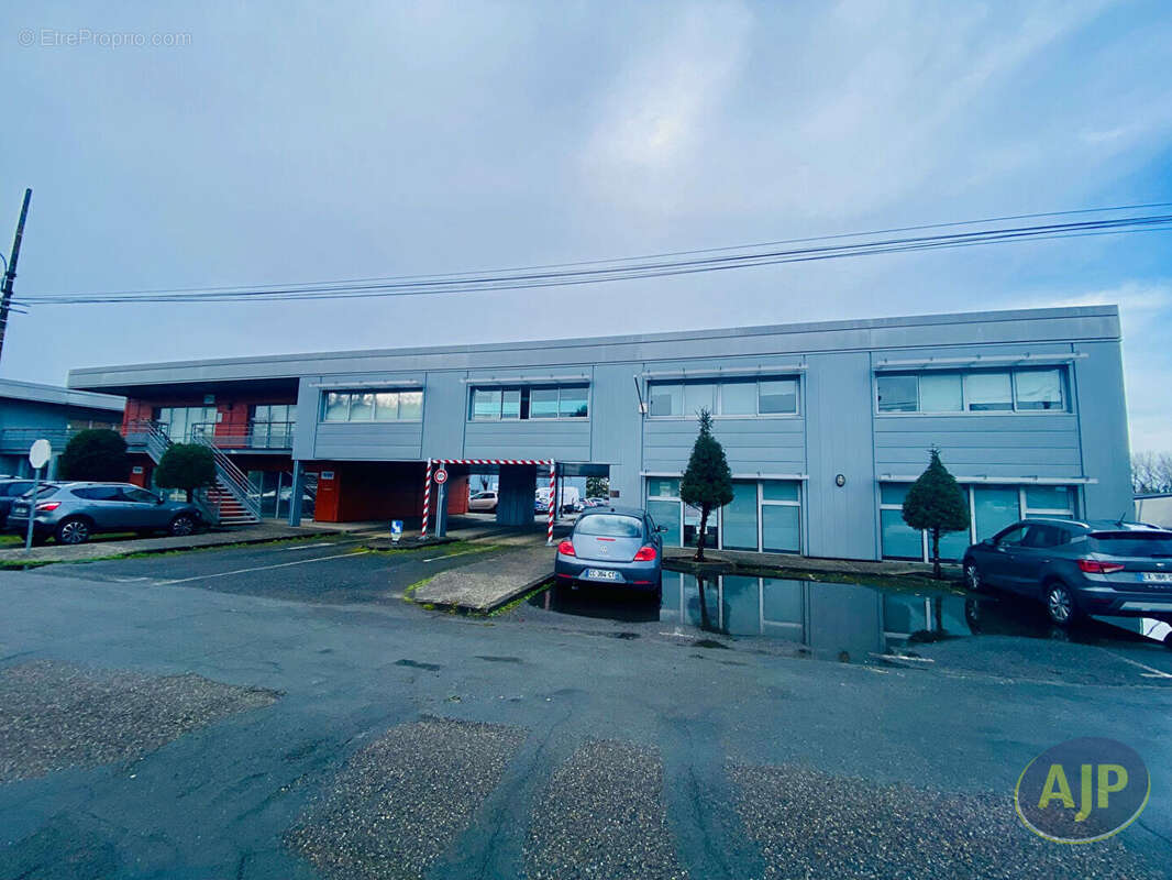 Commerce à LESPARRE-MEDOC