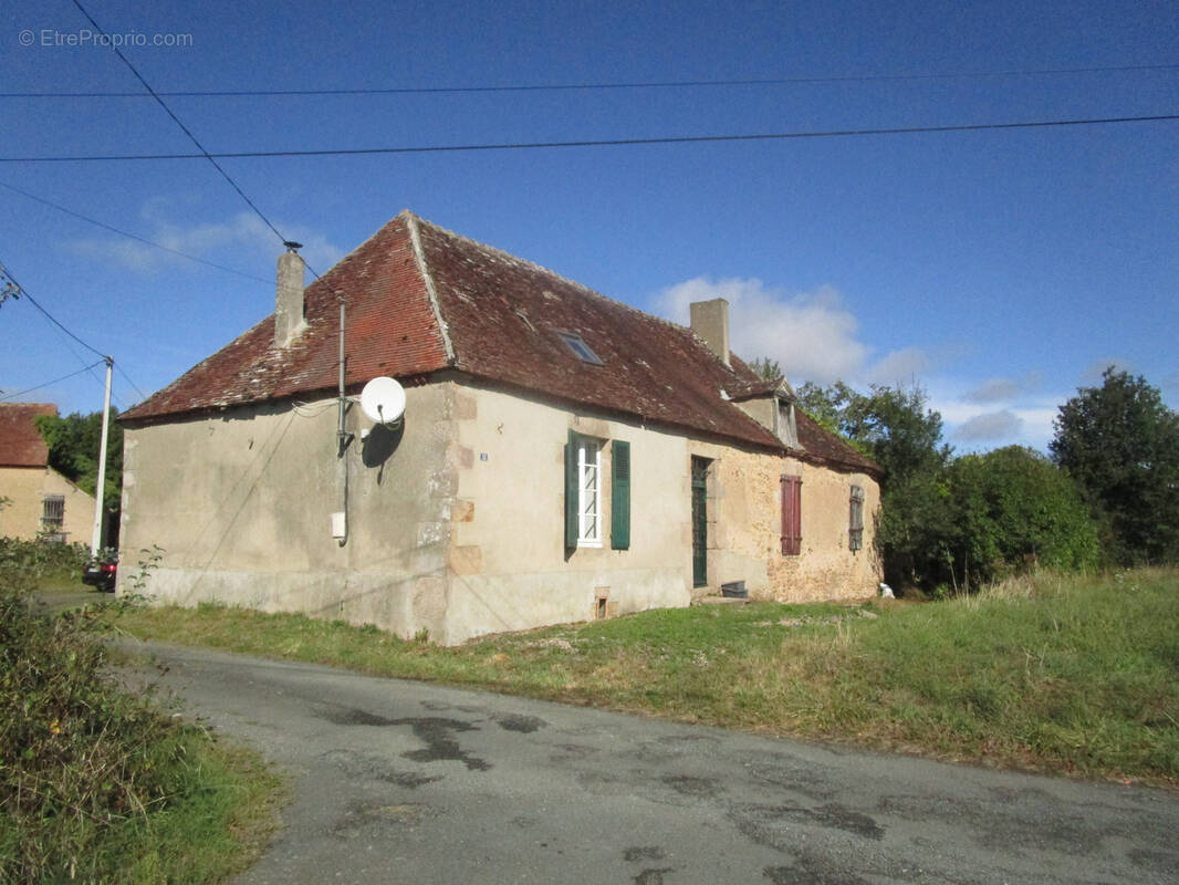 Maison à ORSENNES
