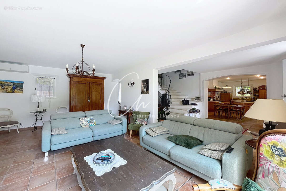 Maison à CABANNES