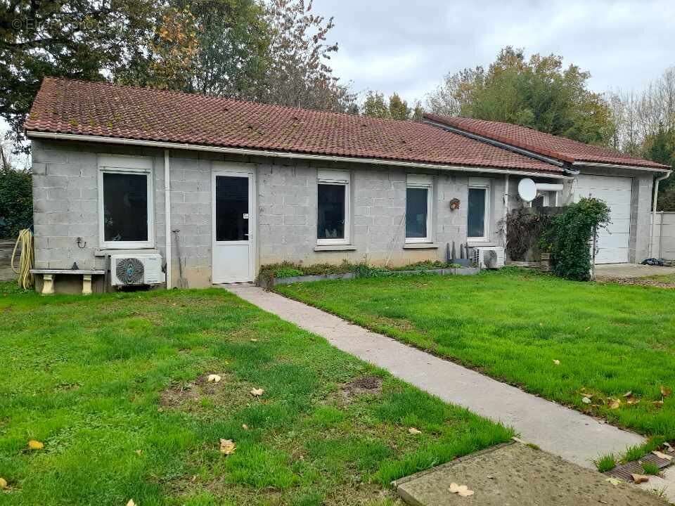 Maison à NEUVY-SAINT-SEPULCHRE