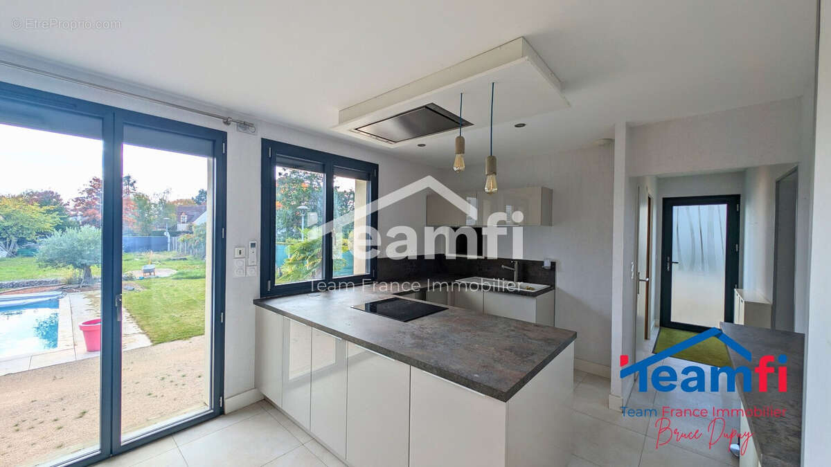 Maison à SAINT-DENIS-EN-VAL