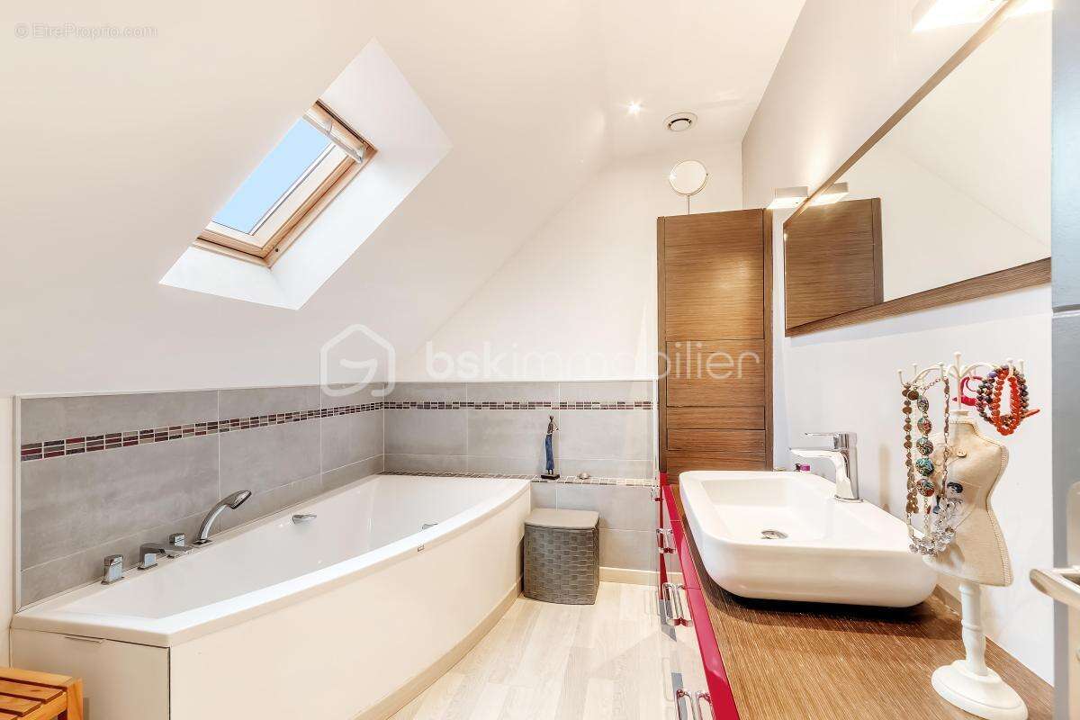 Maison à SERVON-SUR-VILAINE