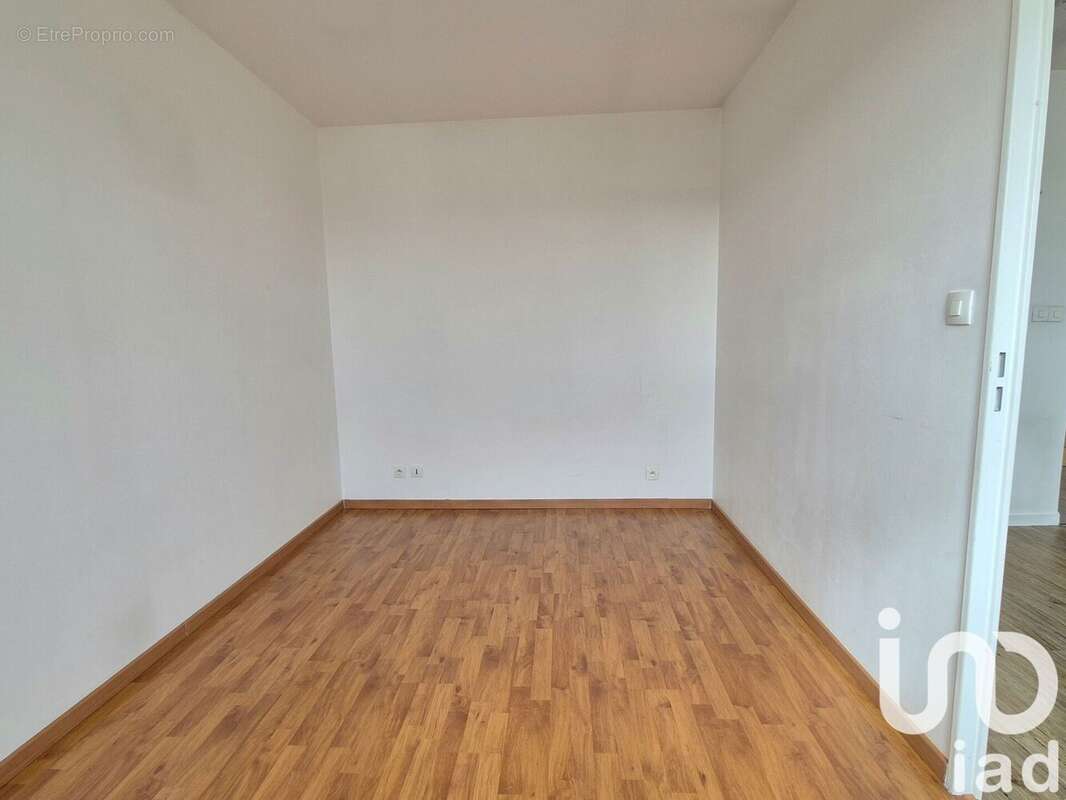 Photo 8 - Appartement à MANTES-LA-JOLIE