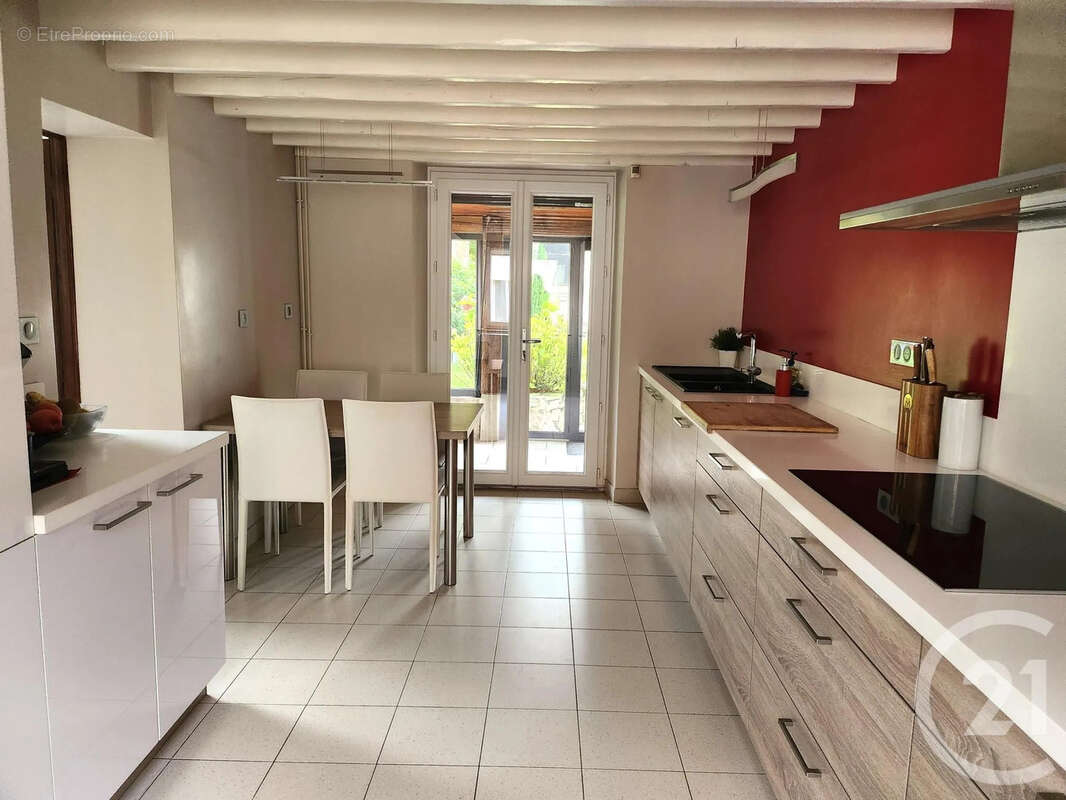 Maison à OISSERY