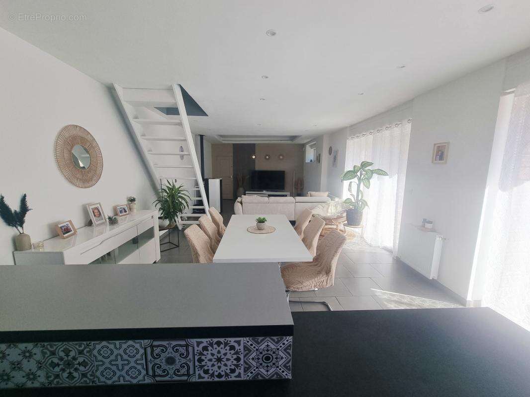 Longère avec grange, DPE C, 4 chambres dont 1 suite, jardin - photo 8
