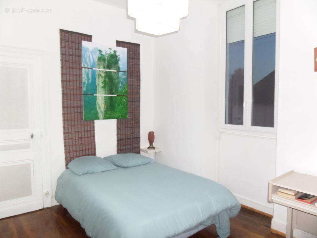 Appartement à JUMILHAC-LE-GRAND