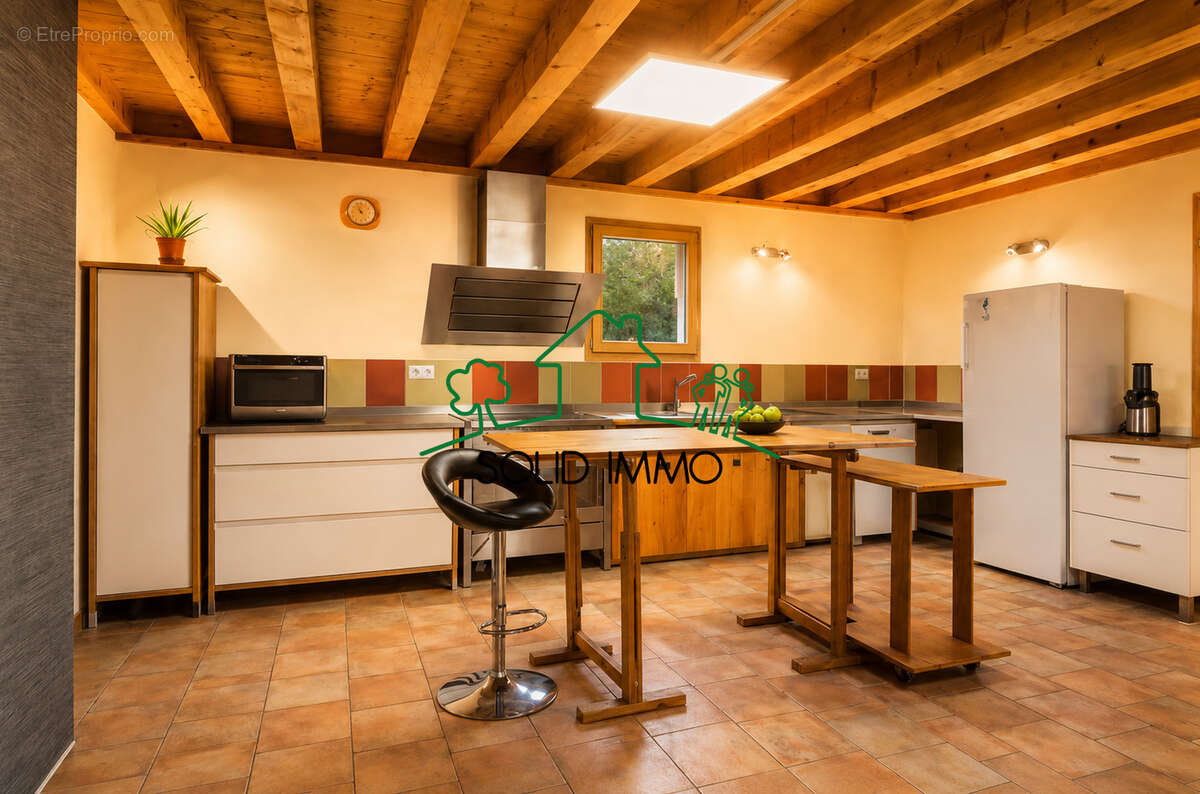 Maison à VINEZAC