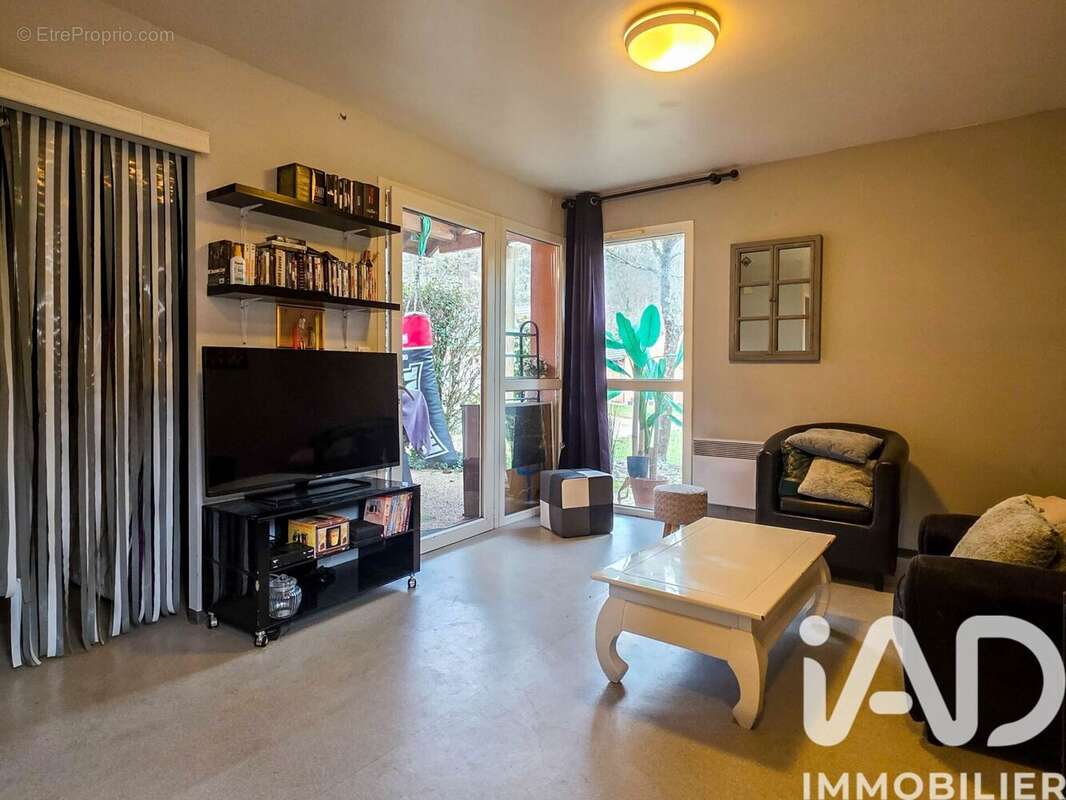 Photo 8 - Appartement à SAINT-GENIEZ-D'OLT