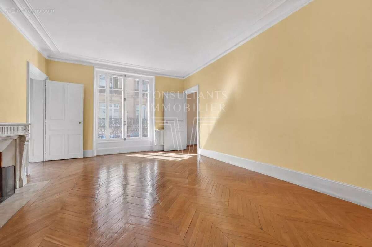 Appartement à PARIS-6E