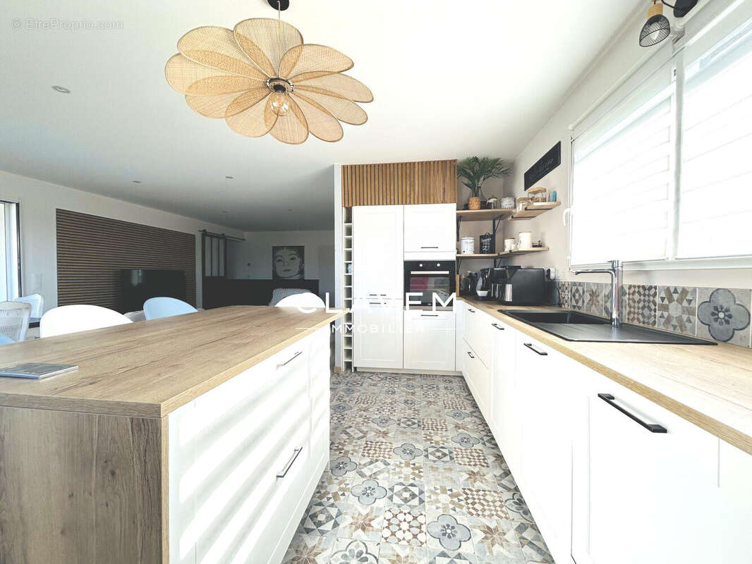 Maison à SAINT-ANDRE-DE-CUBZAC