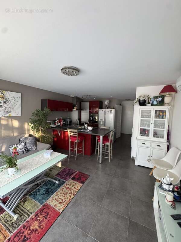 Appartement à CHATEAUNEUF-LES-MARTIGUES