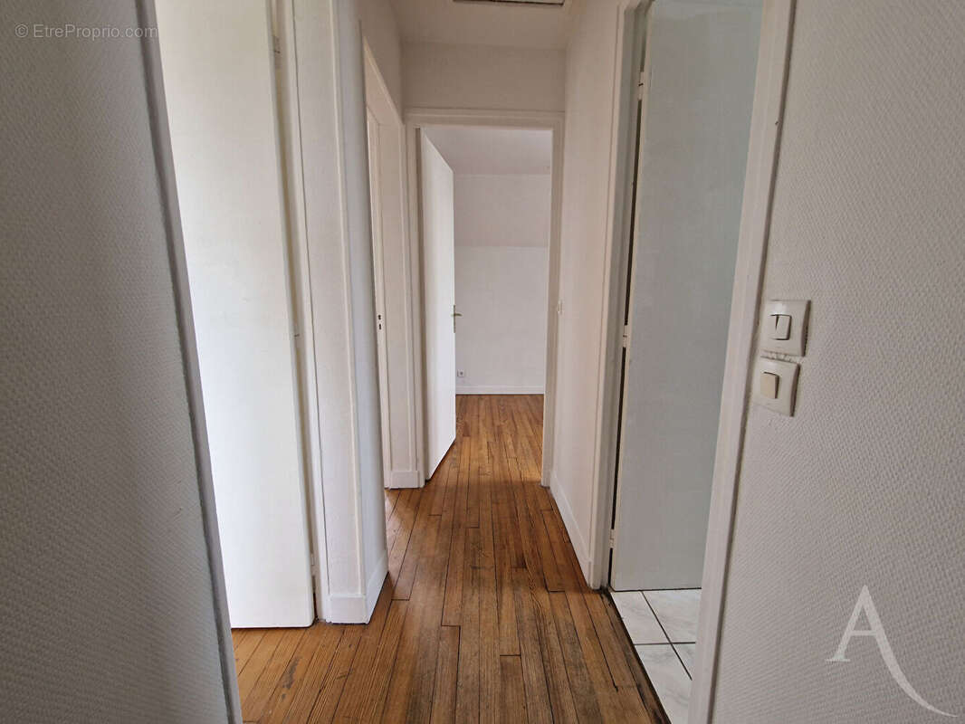 Maison à MONDEVILLE