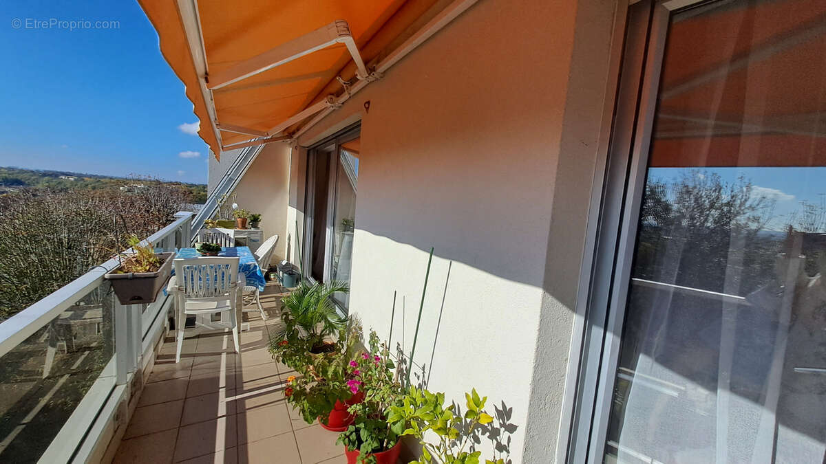 Appartement à NOGENT-SUR-MARNE