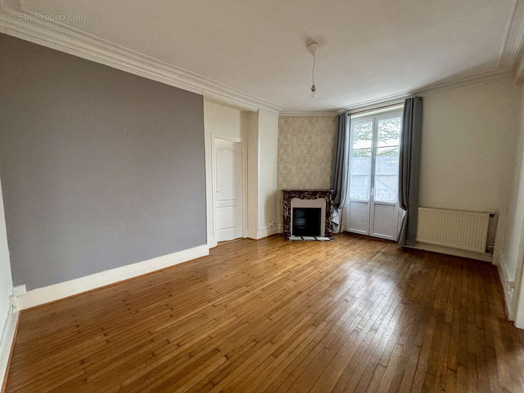 Appartement à COULOMMIERS