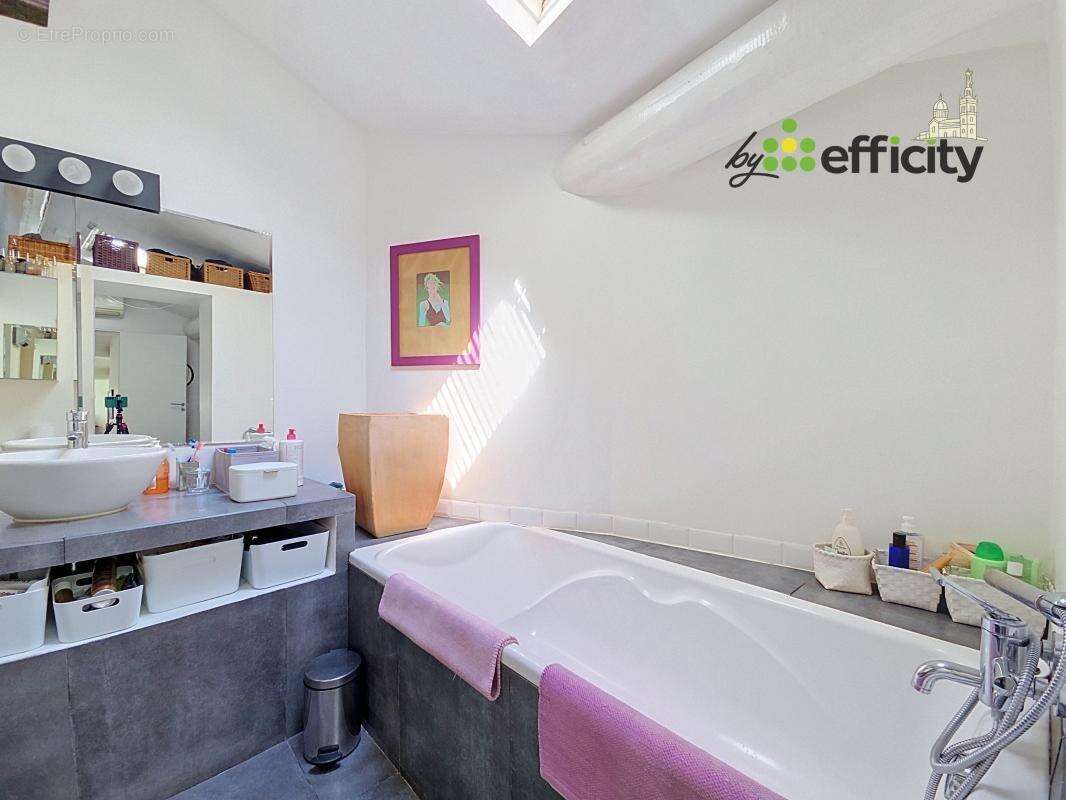 Maison à MARSEILLE-6E