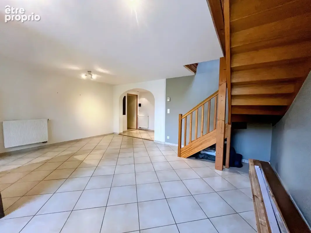 Au Cellier, maison rénovée 138 m2 - 6 pièces sur 4600m2 de terrain - photo 2