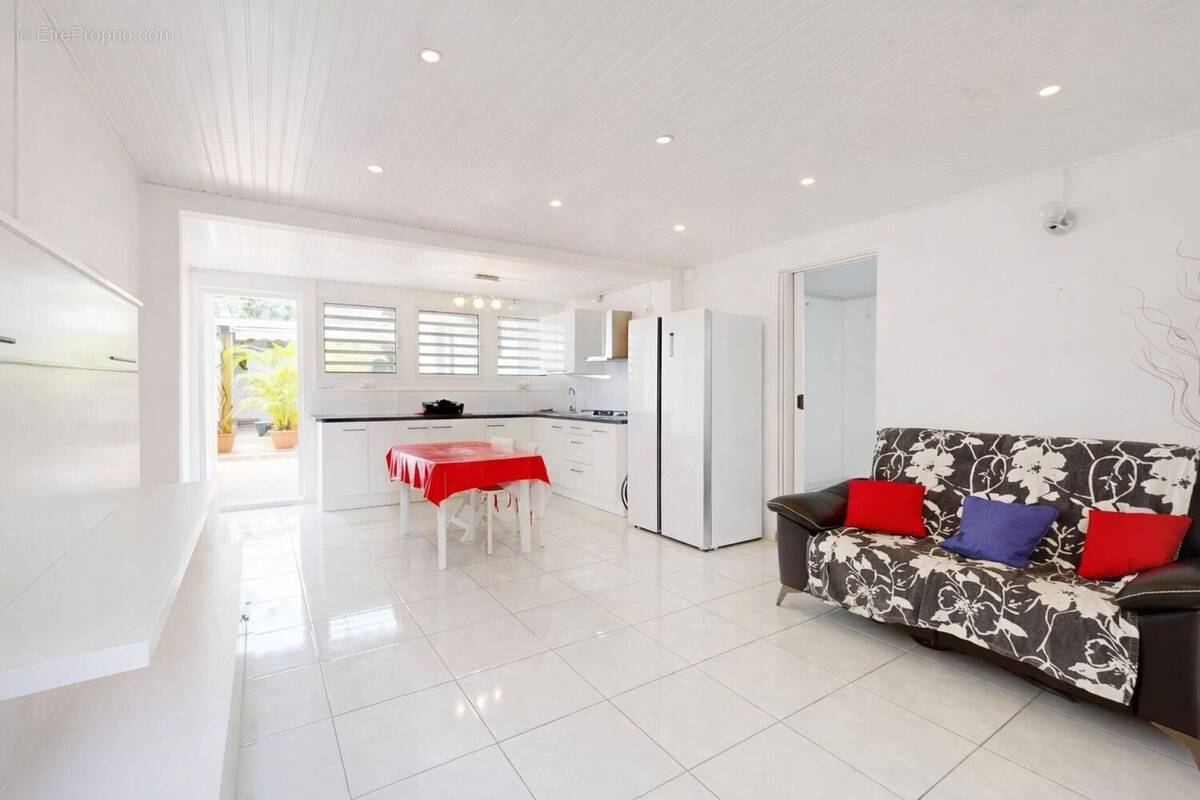 Photo 1 - Appartement à BAIE-MAHAULT