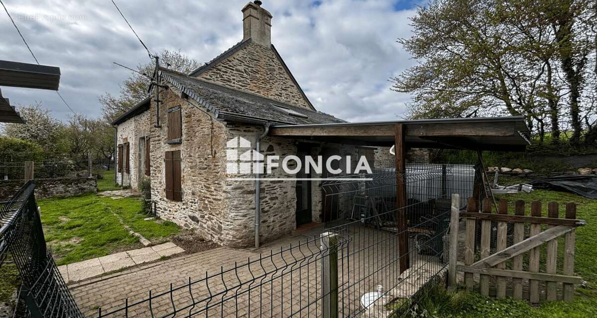 Maison à VILLAINES-LA-JUHEL