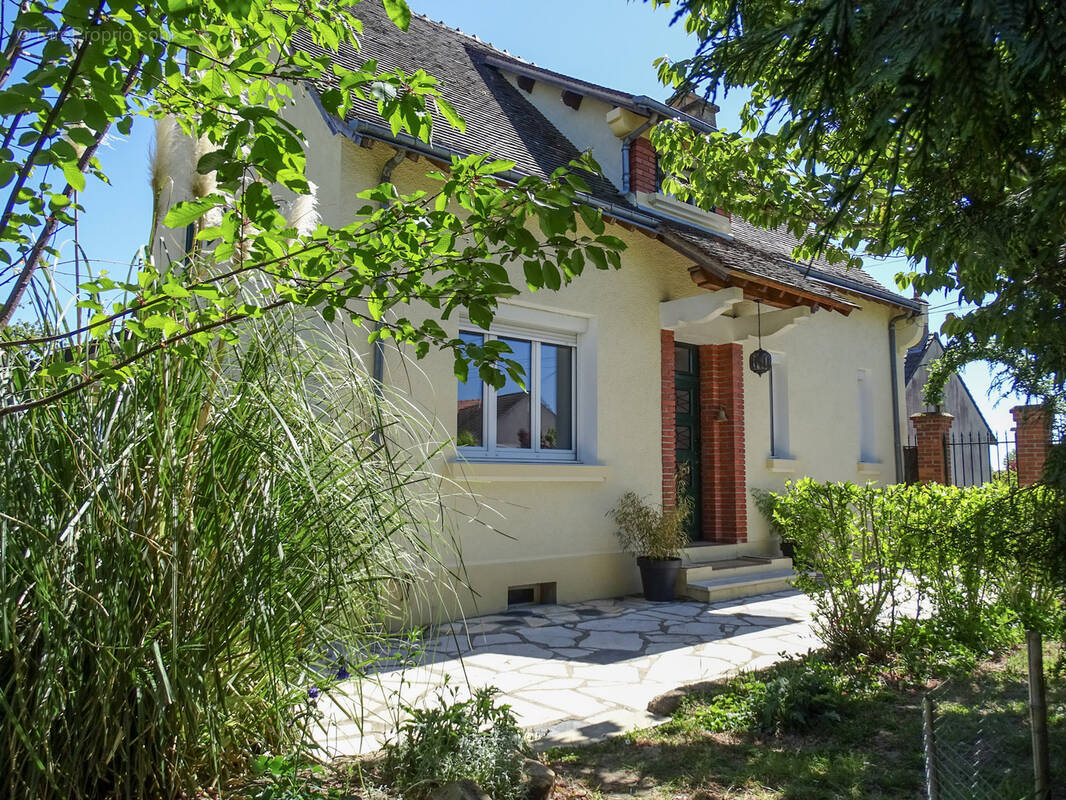 Maison à CHATRES-SUR-CHER