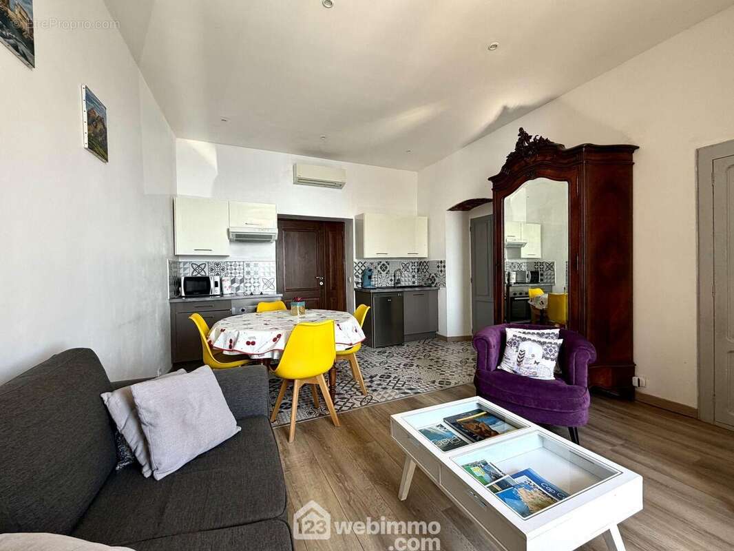 Appartement 104 m² à San-Martino-Di-Lota  - photo 2