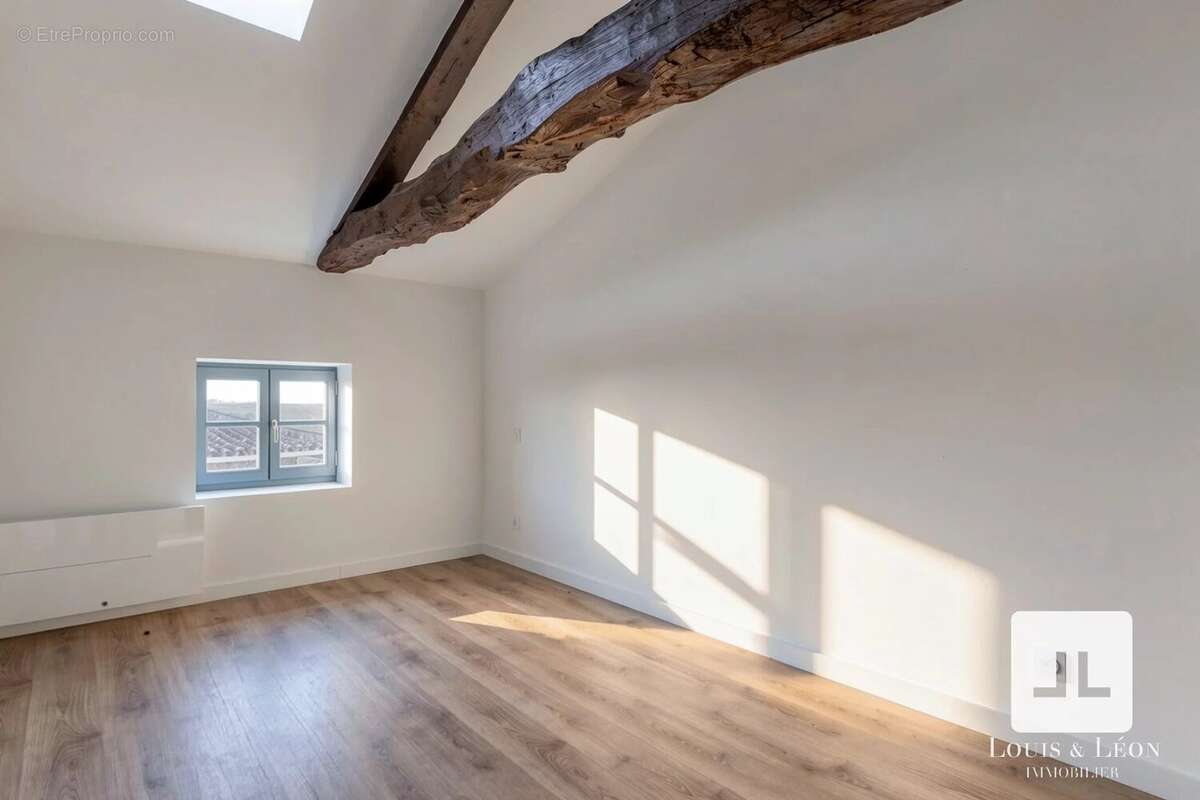 Appartement à LIERGUES