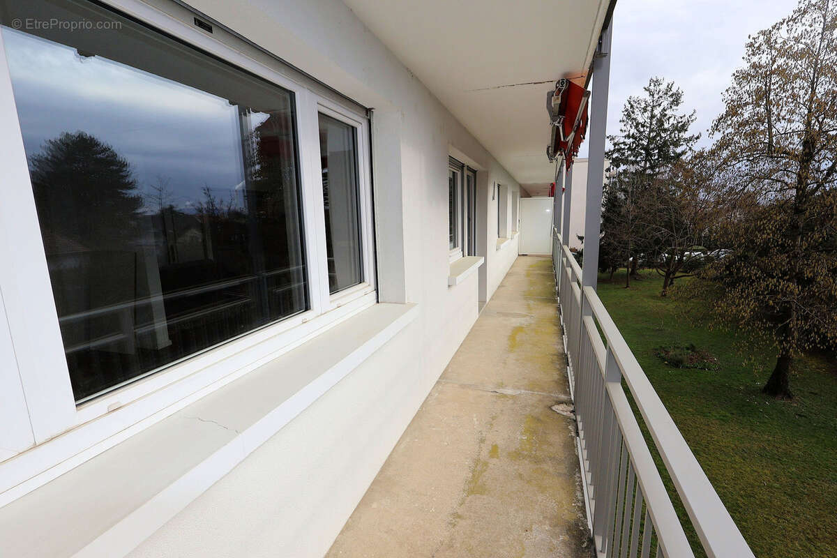 Saint-louis proche frontière appartement 5 pièces de 112 m2 avec grand balcon - photo 4