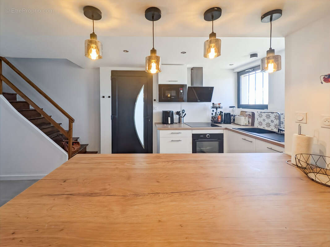 Maison 74 m² à Anse  - photo 9