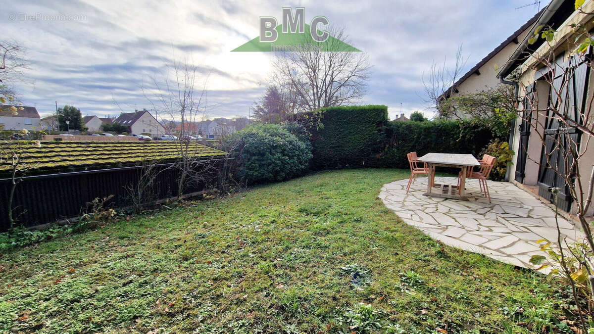 Maison à MONTIGNY-LES-CORMEILLES