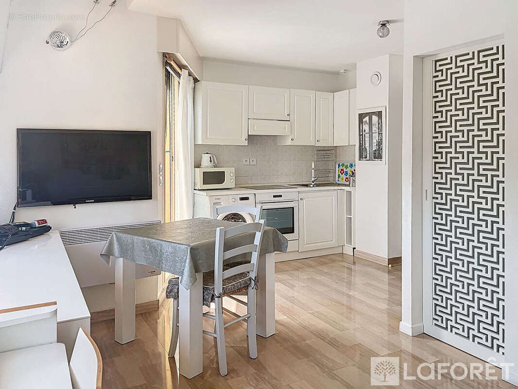 Appartement à ROQUEBRUNE-CAP-MARTIN