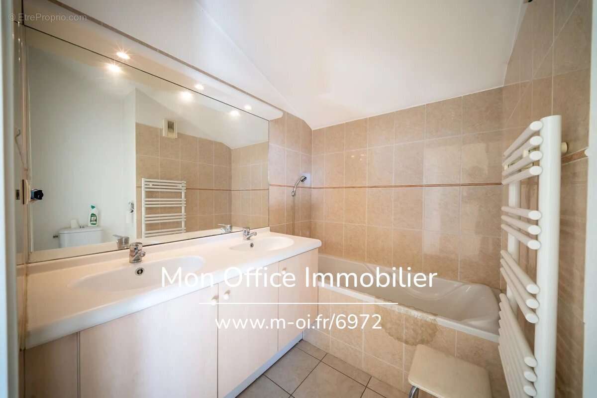 Appartement à MARSEILLE-11E