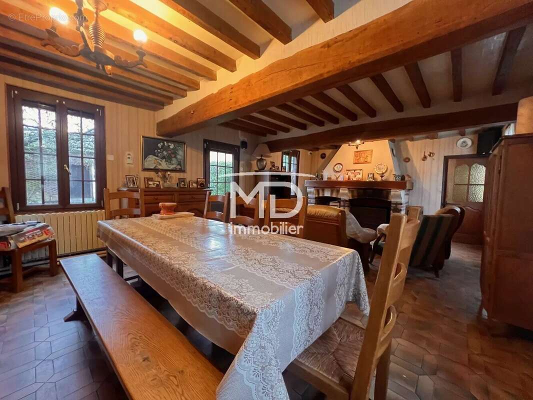 Maison à LES VENTES