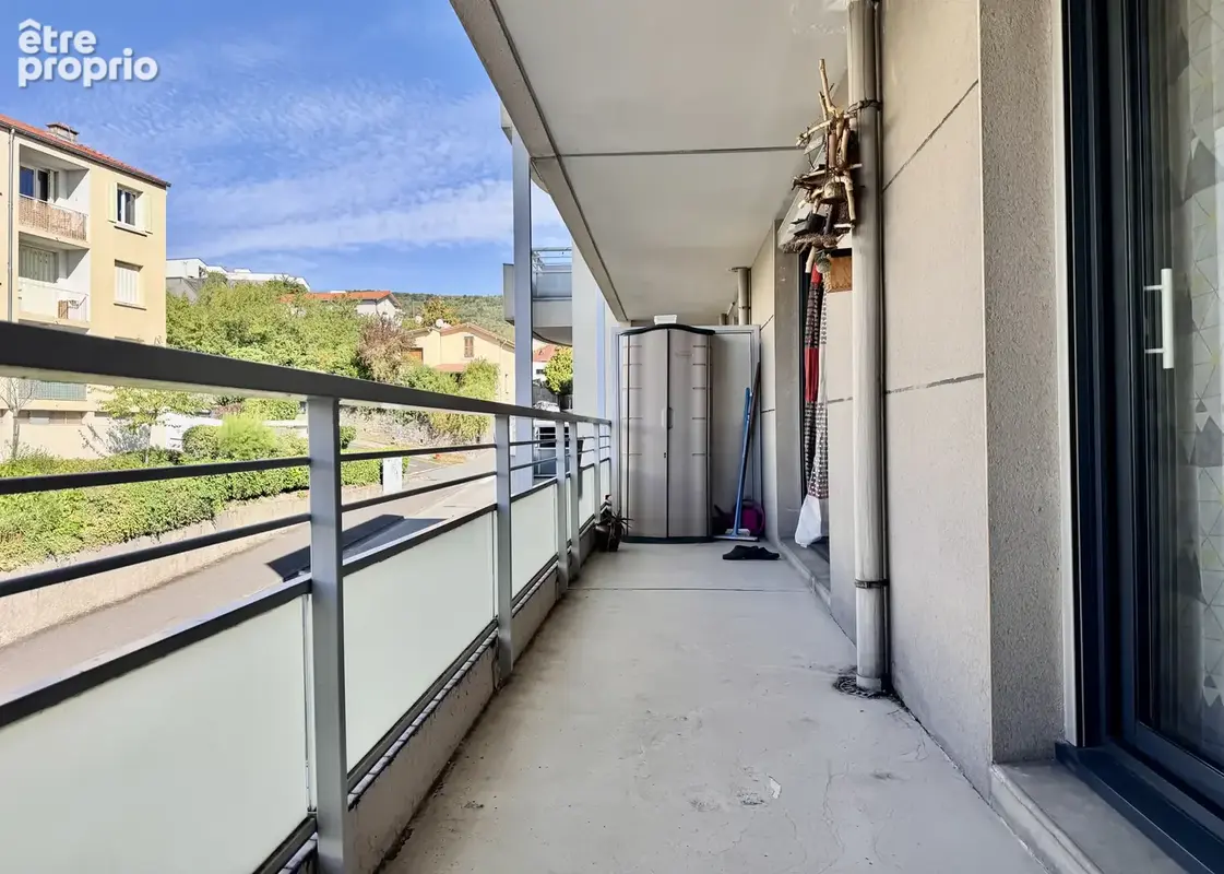Exclusivité - montjuzet - t4 96m2 - balcon / garage + parking - photo 8