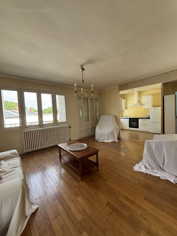 CHATILLON SUR SEINE  : charmante maison de 150m2 ( R+2) avec terrain et garage au centre ville - photo 6