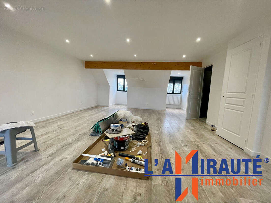 Maison à SARTROUVILLE