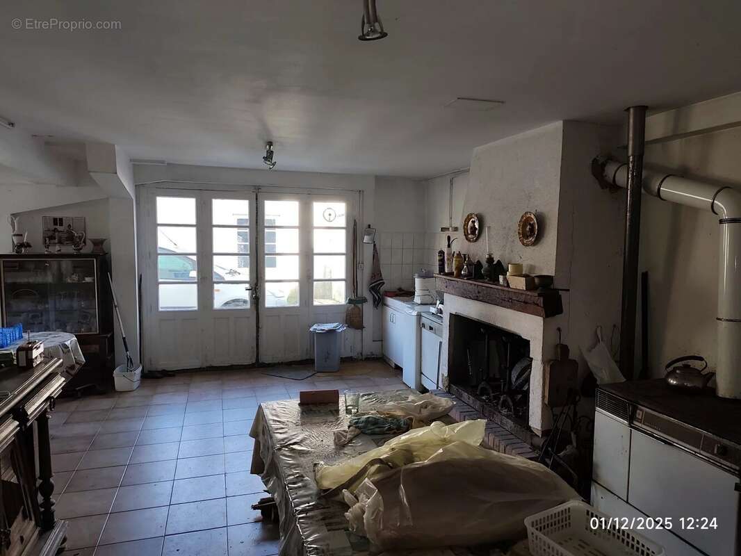 Maison à NEUVIC