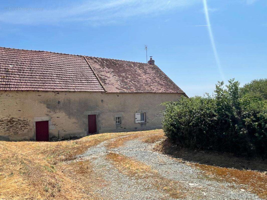 Ancienne ferme lourdoueix saint pierre (23) - photo 27