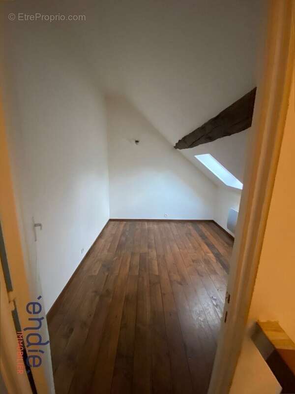 Maison à SAINT-SULPICE