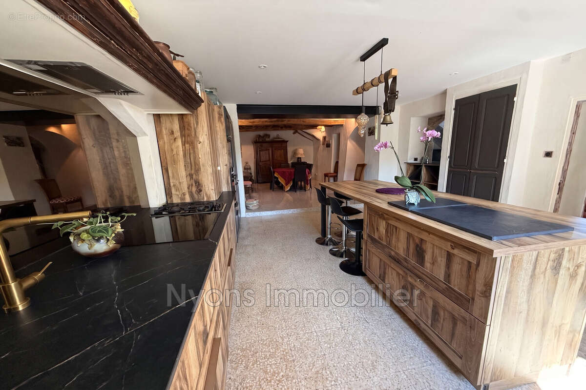 Maison 232 m² à Vinsobres  - photo 9
