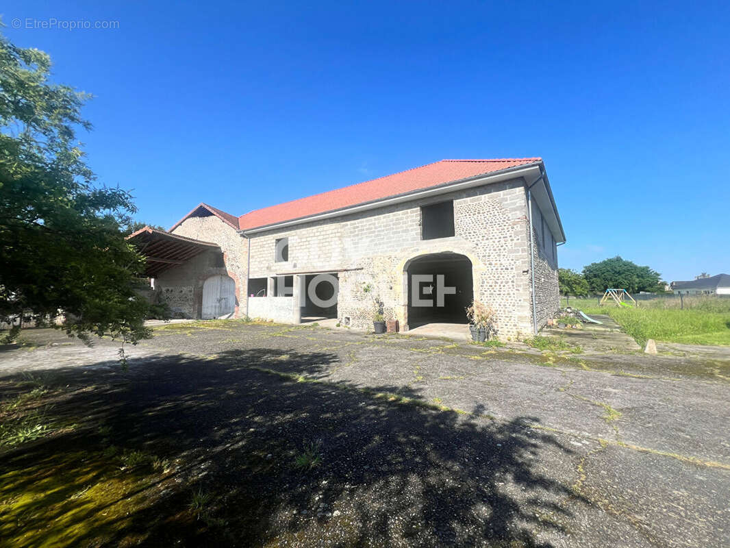 Maison à LABASTIDE-CEZERACQ