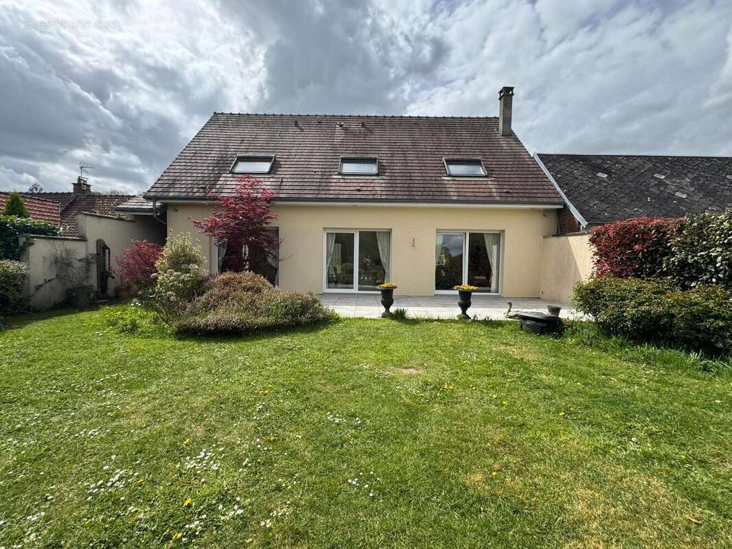 Maison 150 m² à Mericourt-Sur-Somme  - photo 3