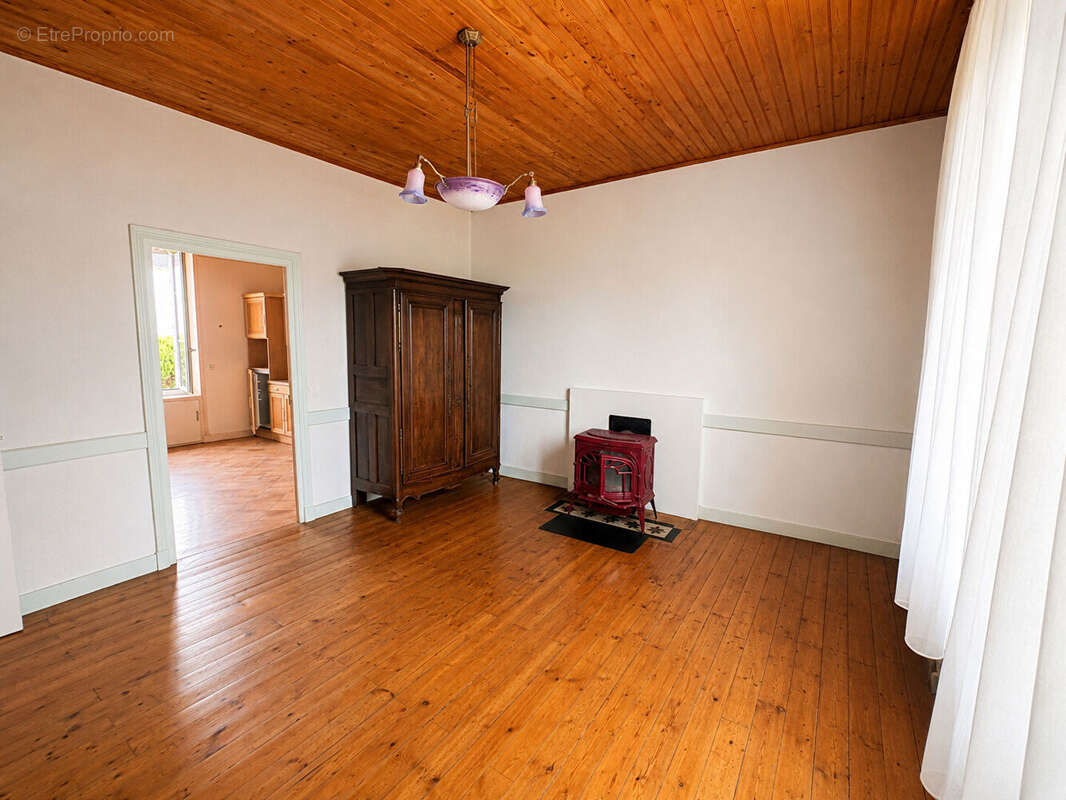 A vendre - Plougonven Centre Bourg - photo 4