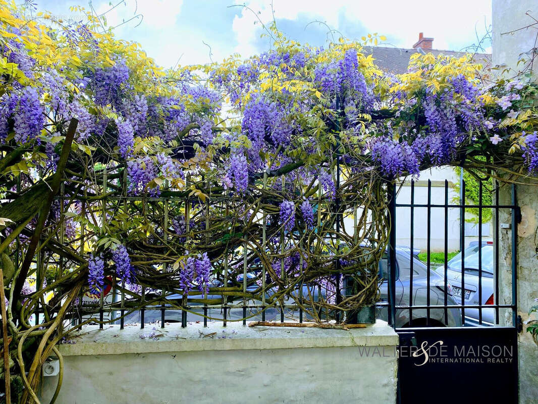 Maison à SAINT-NOM-LA-BRETECHE