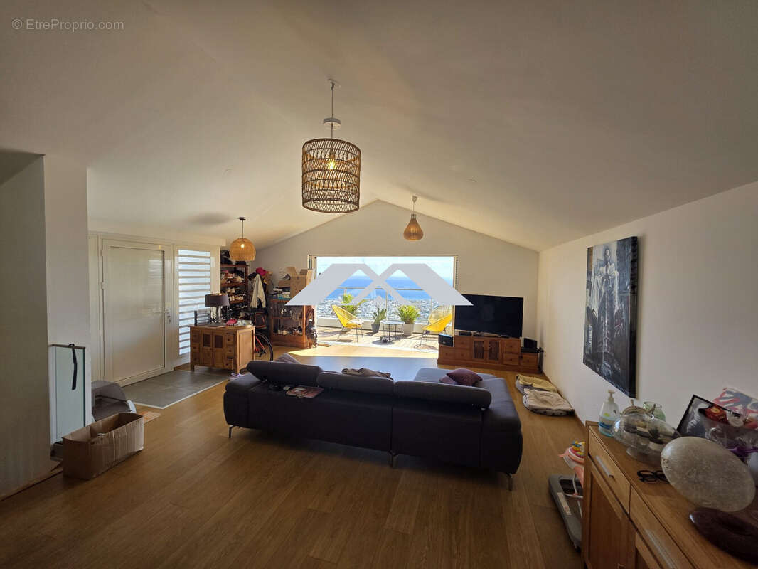 Appartement à SAINT-DENIS