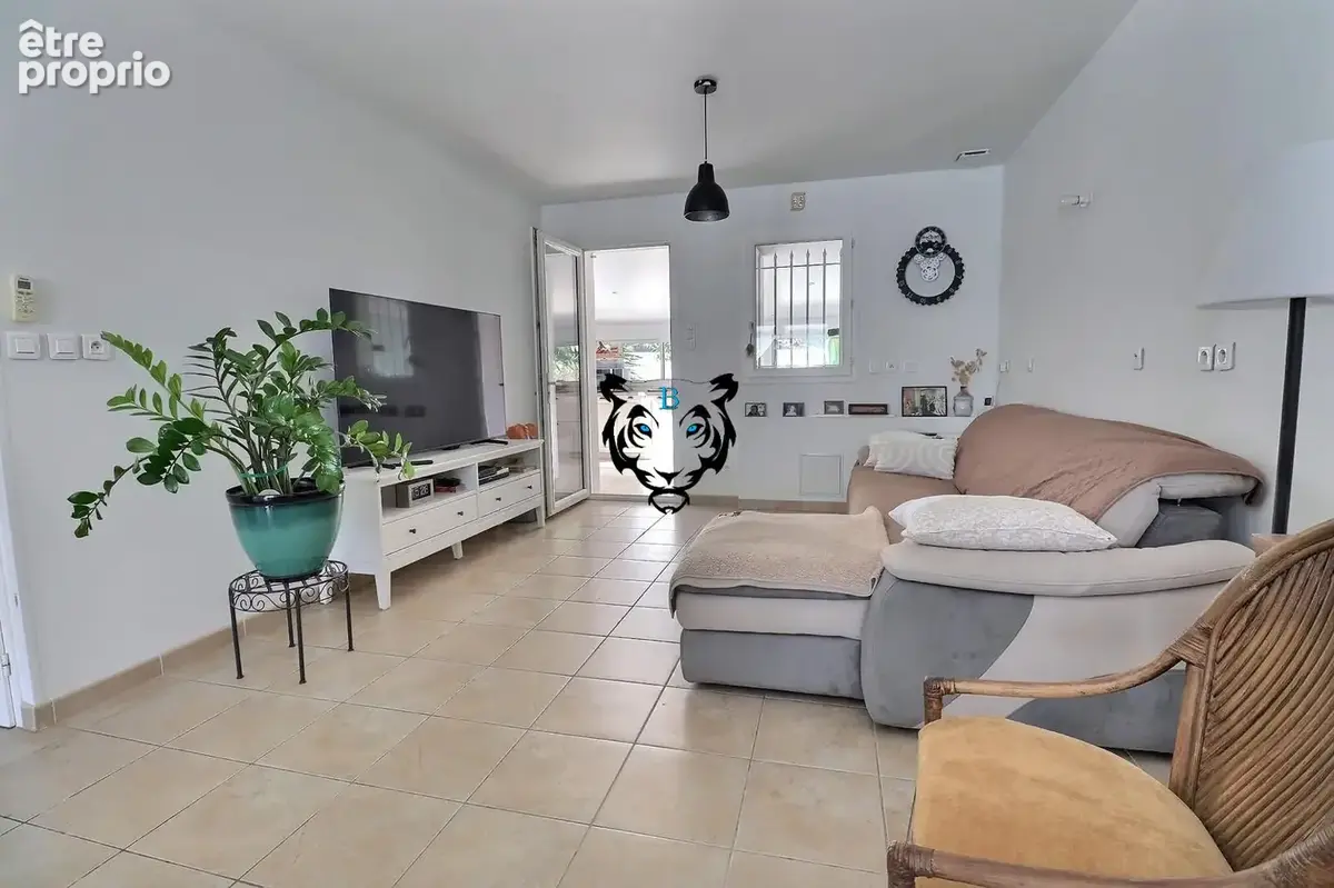 Maison de plain pied - Piscine - 3 chambres - photo 2