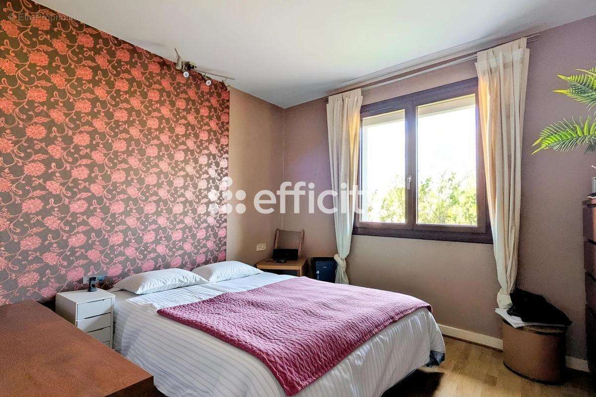 Maison à CRECHES-SUR-SAONE