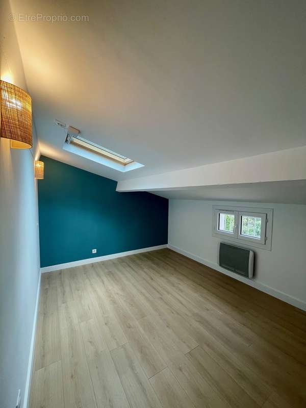 Chambre 5 mansardée