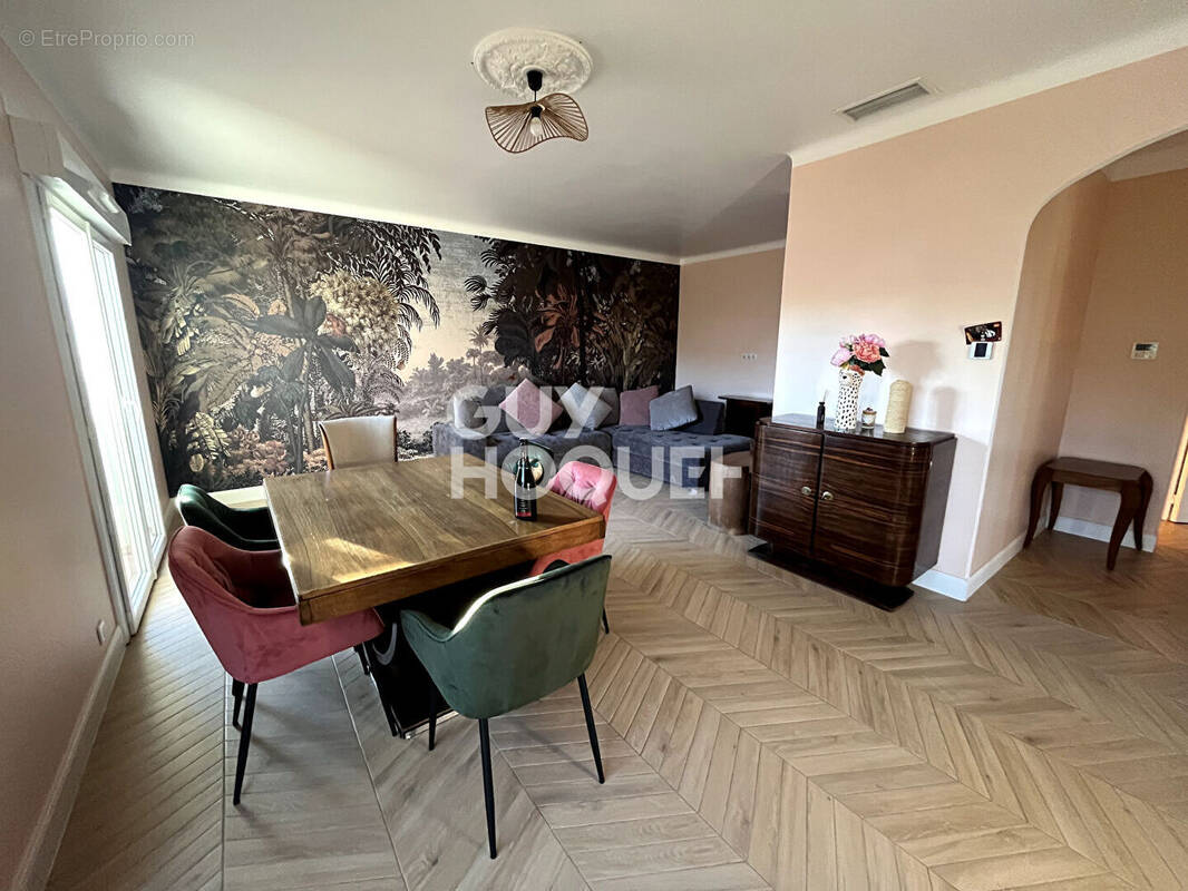 Maison à VILLENEUVE-DE-LA-RAHO