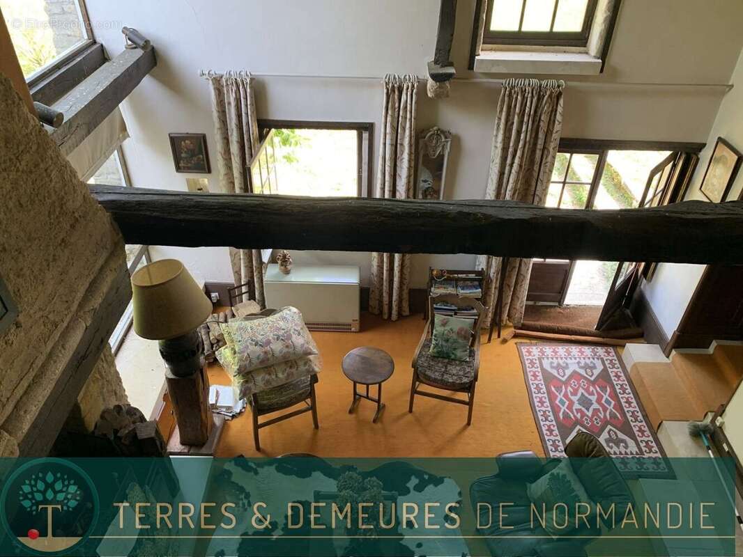 Maison à MESLAY