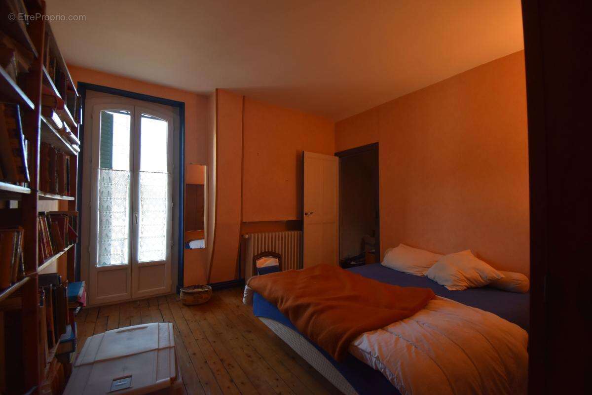 Maison à COSNE-COURS-SUR-LOIRE